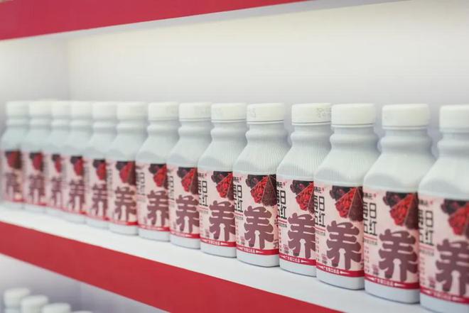 又推“食养”新品背后有何“野心”？麻将胡了免费试玩黄晓明代言的葡口(图6)