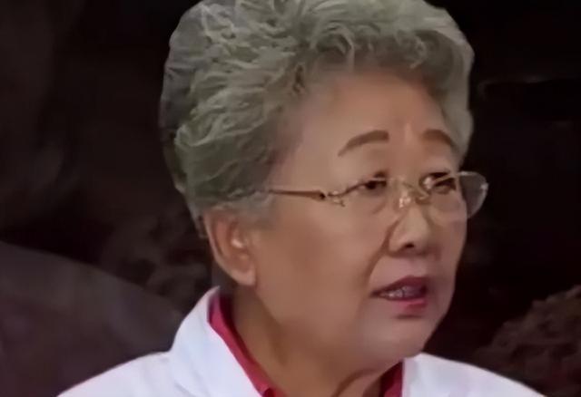 演9个专家3年诈骗80亿她的下场如何？麻将胡了2试玩网站“神医”刘洪斌：一人(图5)